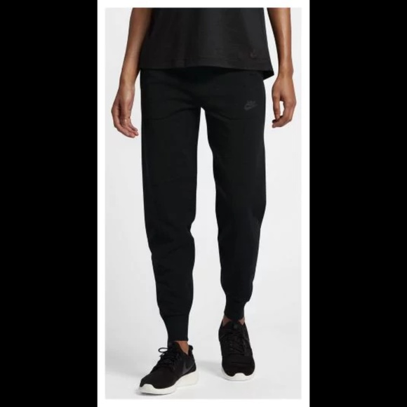 nike tech knit joggers